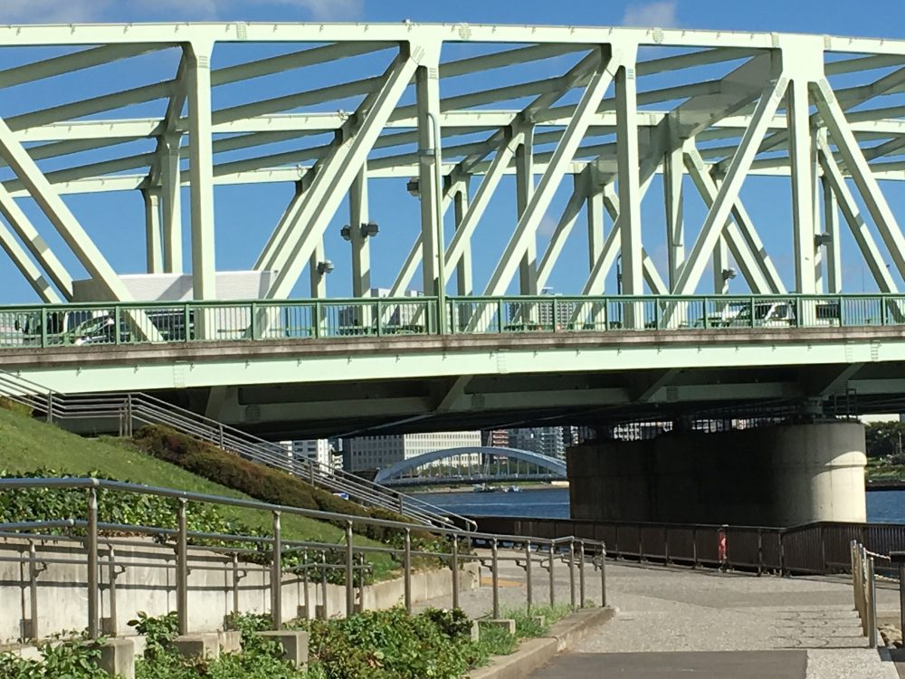 相生橋橋脚から見える永代橋